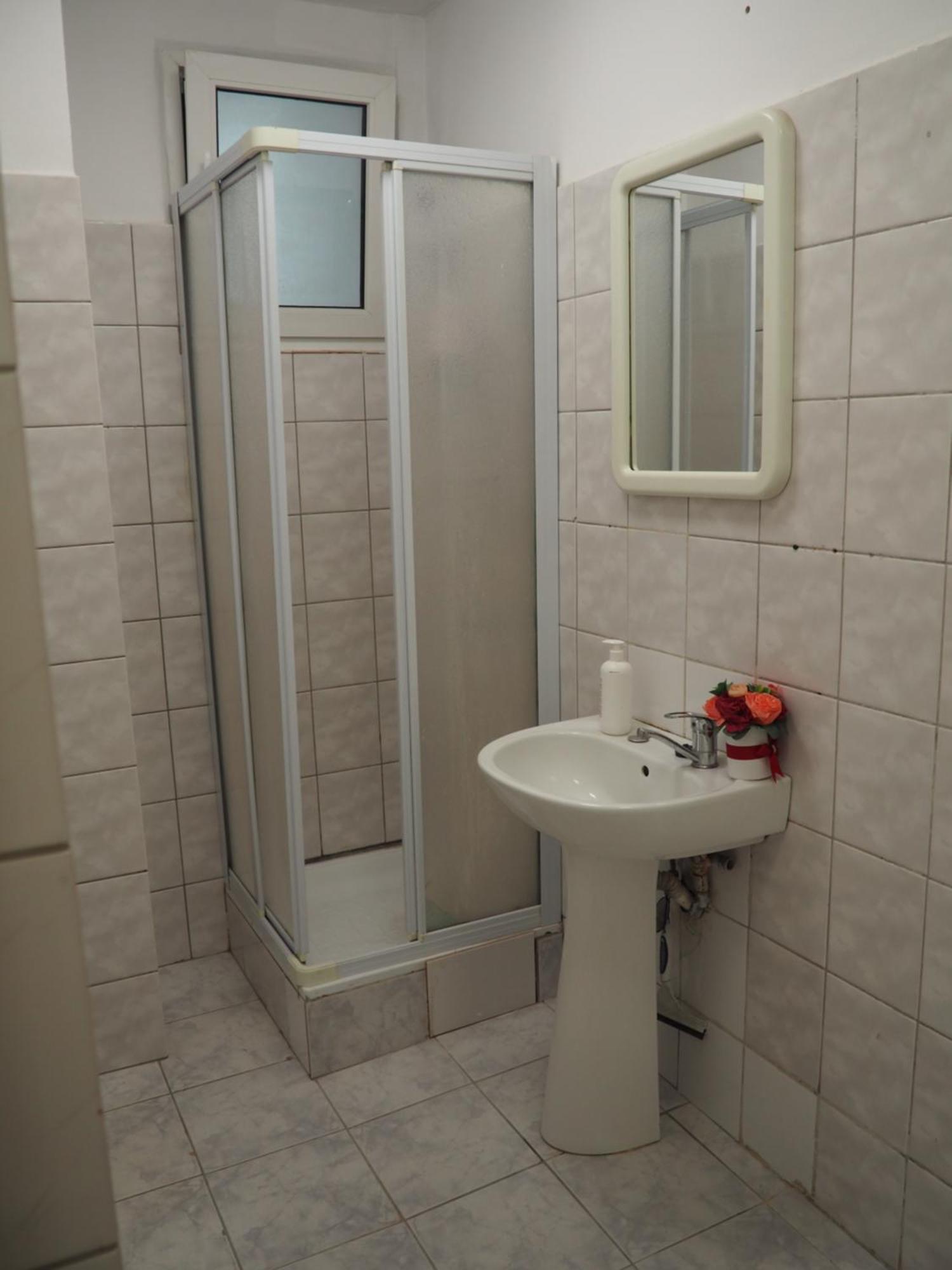 Center Walk Studios Bucureşti Ngoại thất bức ảnh