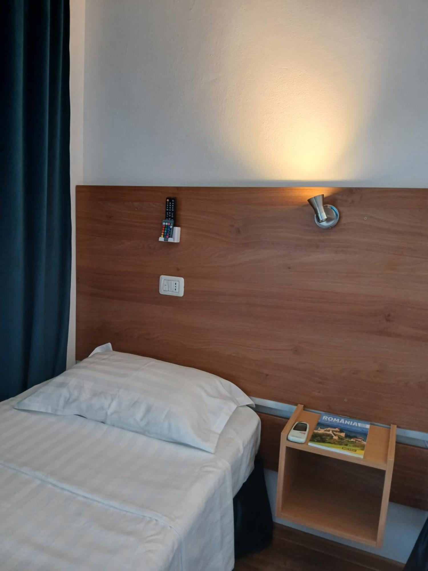 Center Walk Studios Bucureşti Ngoại thất bức ảnh